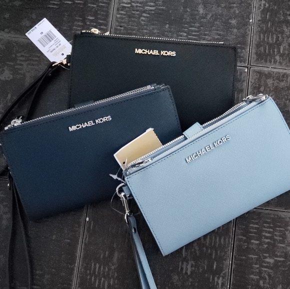 ๐HP Michael Kors Black Wristlet/Wallet Double Zip - Picture 5 of 5